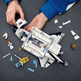 LEGO CREATOR 3-IN-1: SPACE SHUTTLE ADVENTURE 