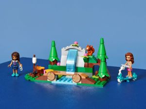 LEGO FRIENDS: FOREST WATERFALL 41677