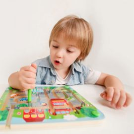  MAGNETIC TRAFFIC MAZE W12001
